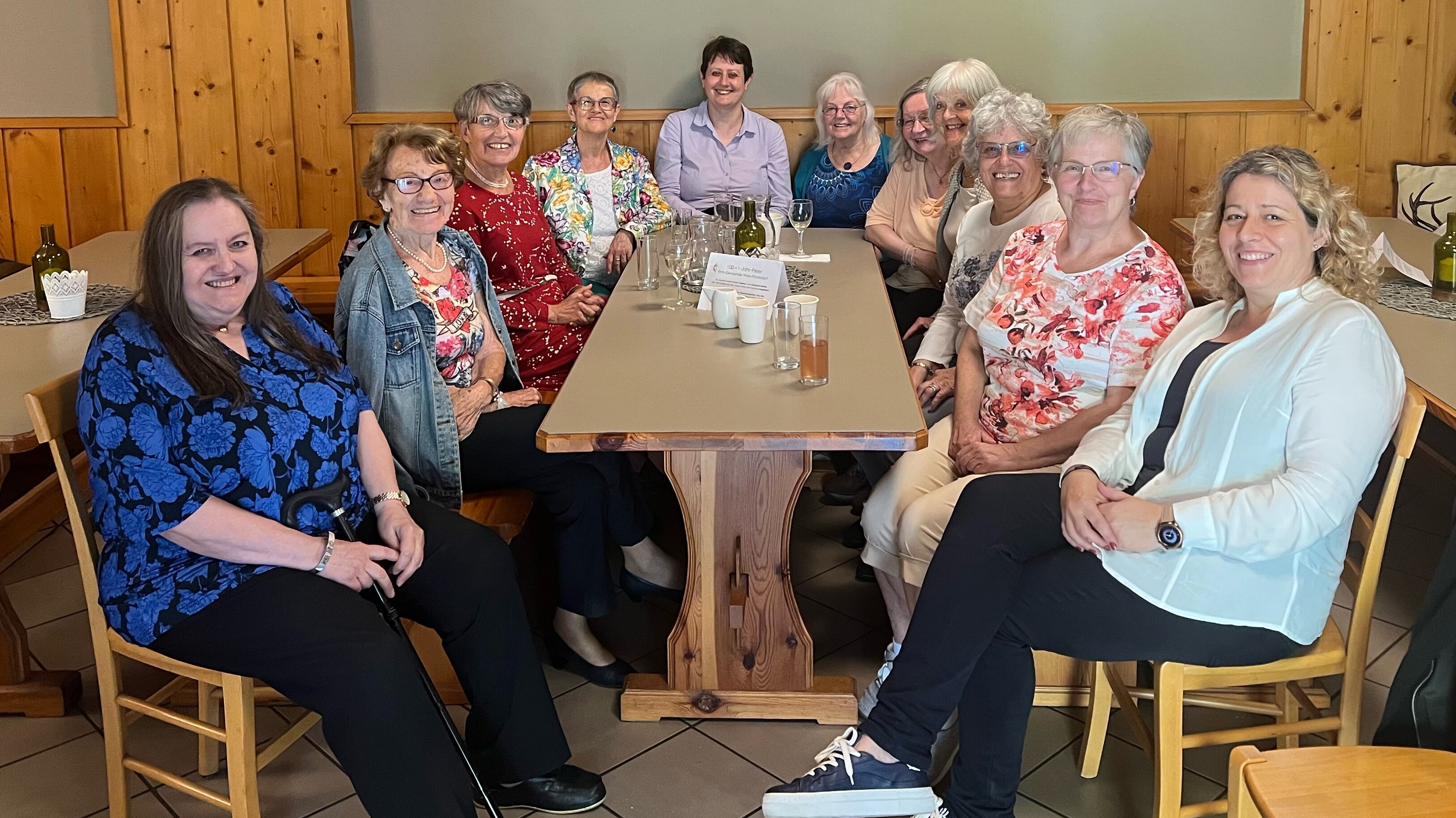 Ruth Armeanu, Hilde Burey, Maria Ivanovsky, Helga Pöll, Esther Handschin, Elisabeth Kline, Katharina Grasegger, Ruth Göttlicher, Irene Fiala, Hermi Rohaczek, Evi Harman