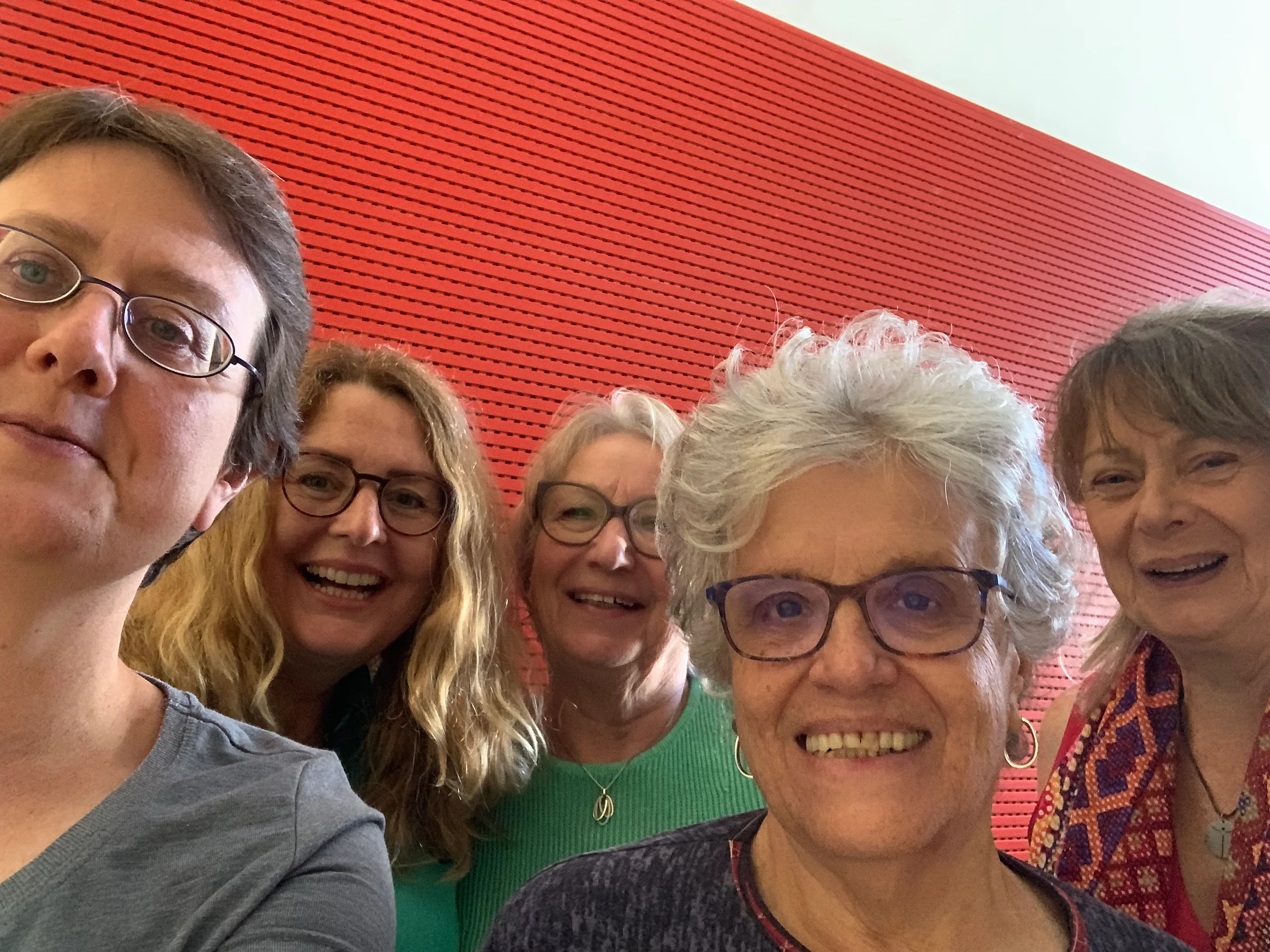 Neues aus dem Frauenvorstand v.l.n.r.: Esther Handschin, Doris Vanselow, Maria Huber, Irene Fiala und Gabriele Rehbogen